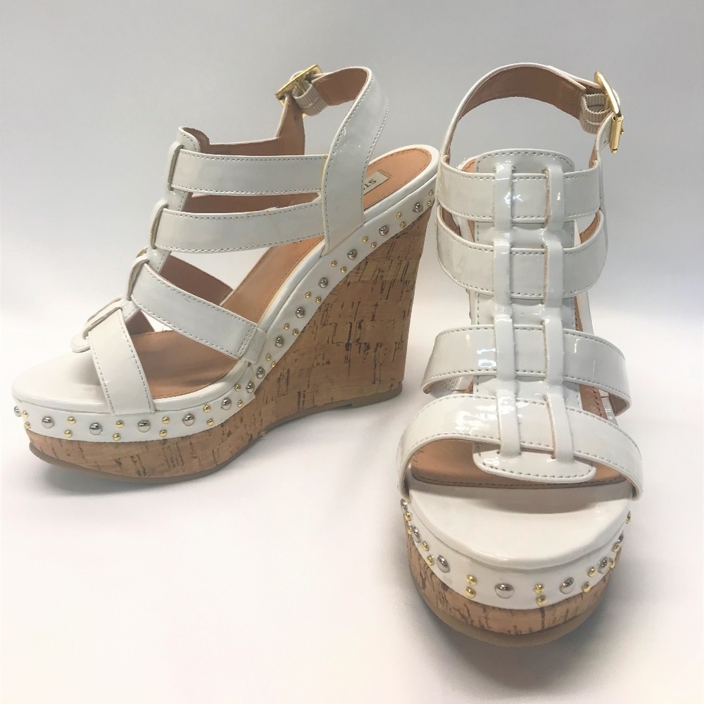 Steve Madden Feaver White Patent Leather Wedges